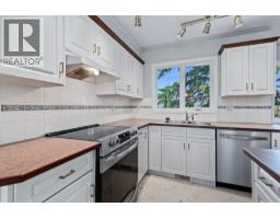 128 22 Avenue NW - photo 12