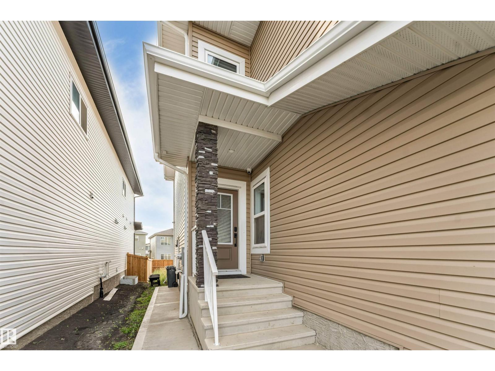 403 Pine Point, Leduc, Alberta, T9E1S7, Leduc, Alberta — photo 2 of 5