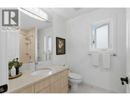 128 Sunvista Close Se, Calgary, AB T2X2S2 Photo 37