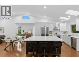 Bedroom - 128 Sunvista Close Se, Calgary, AB T2X2S2 Photo 9