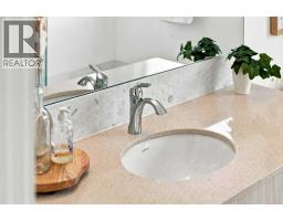 128 Sunvista Close Se, Calgary, AB T2X2S2 Photo 32