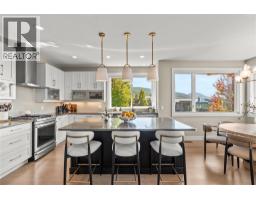 Kitchen - 1666 Lakestone Drive, Lake Country, BC V4V2T4 Photo 16