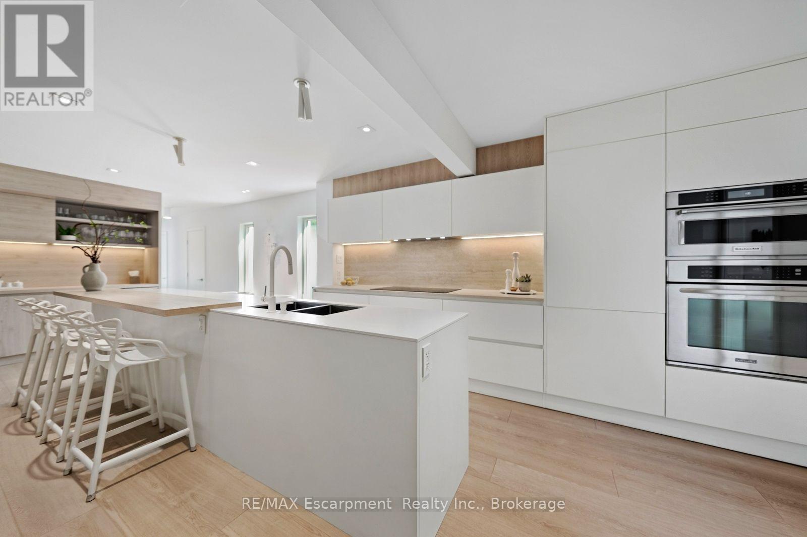 505 BURLINGTON AVENUE - Image 18
