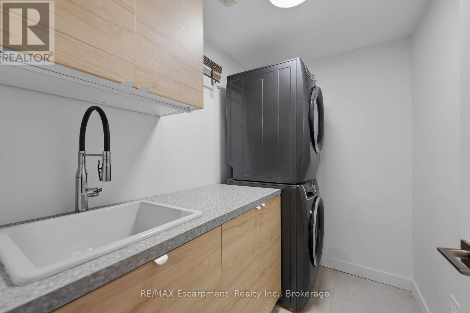 505 BURLINGTON AVENUE - Image 35