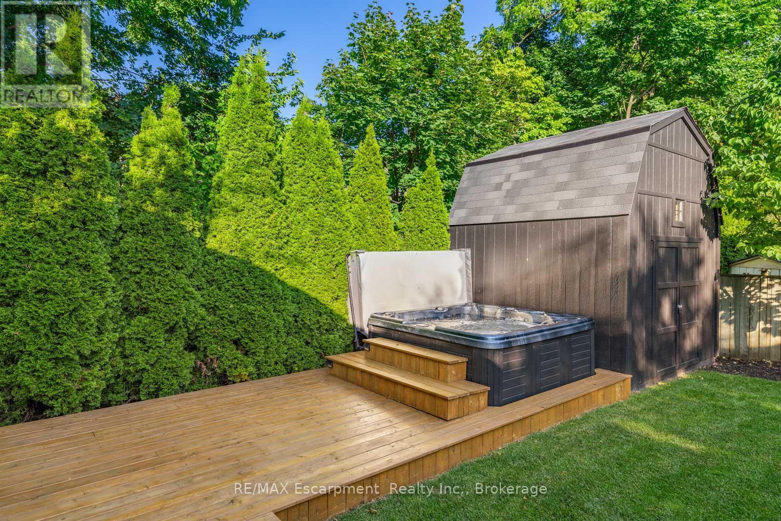 505 BURLINGTON AVENUE - Image 44