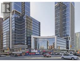 2422 - 5 Sheppard Avenue E, Toronto, ON M2N0G4 Photo 8