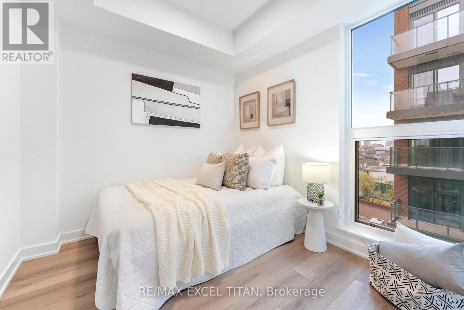 #611 5 LAKEVIEW AVENUE - 15