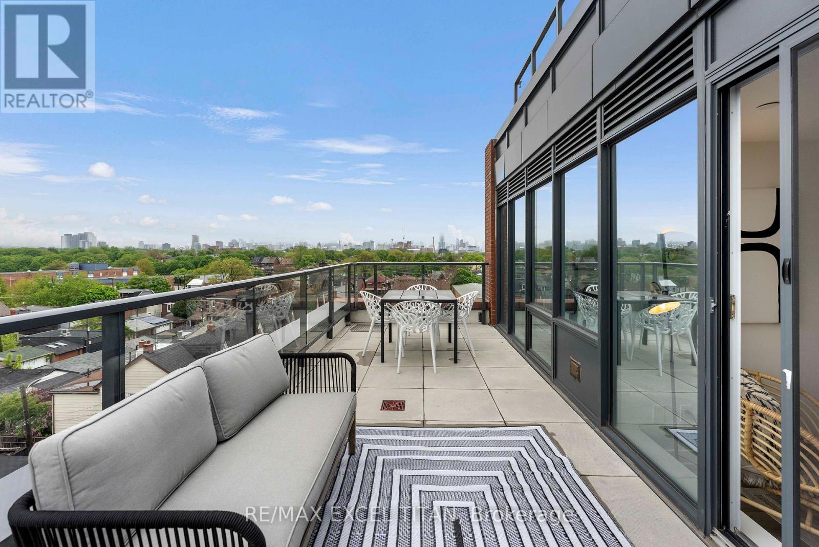 #611 5 LAKEVIEW AVENUE - 24