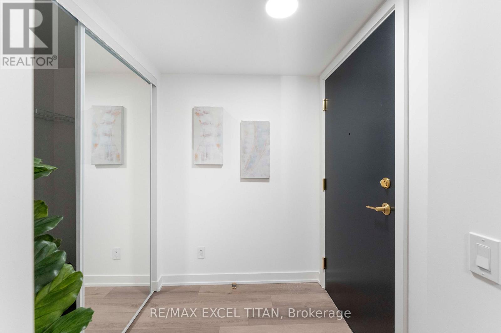 #611 5 LAKEVIEW AVENUE - 4