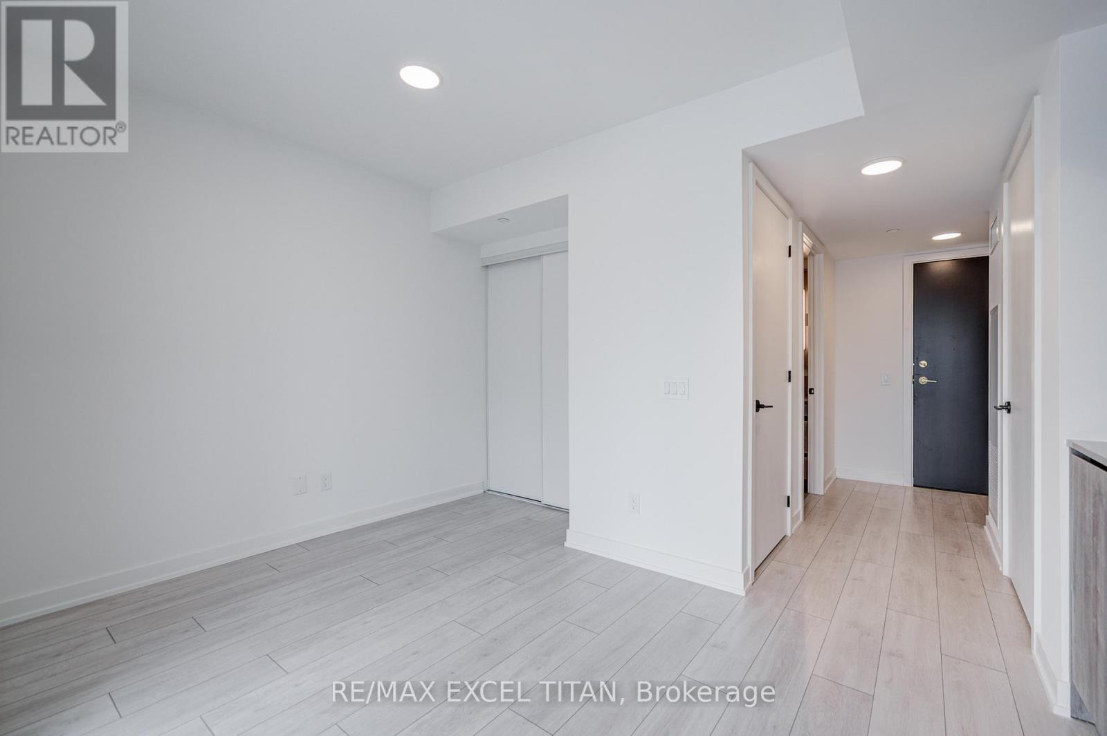 #416 5 LAKEVIEW AVENUE - 14