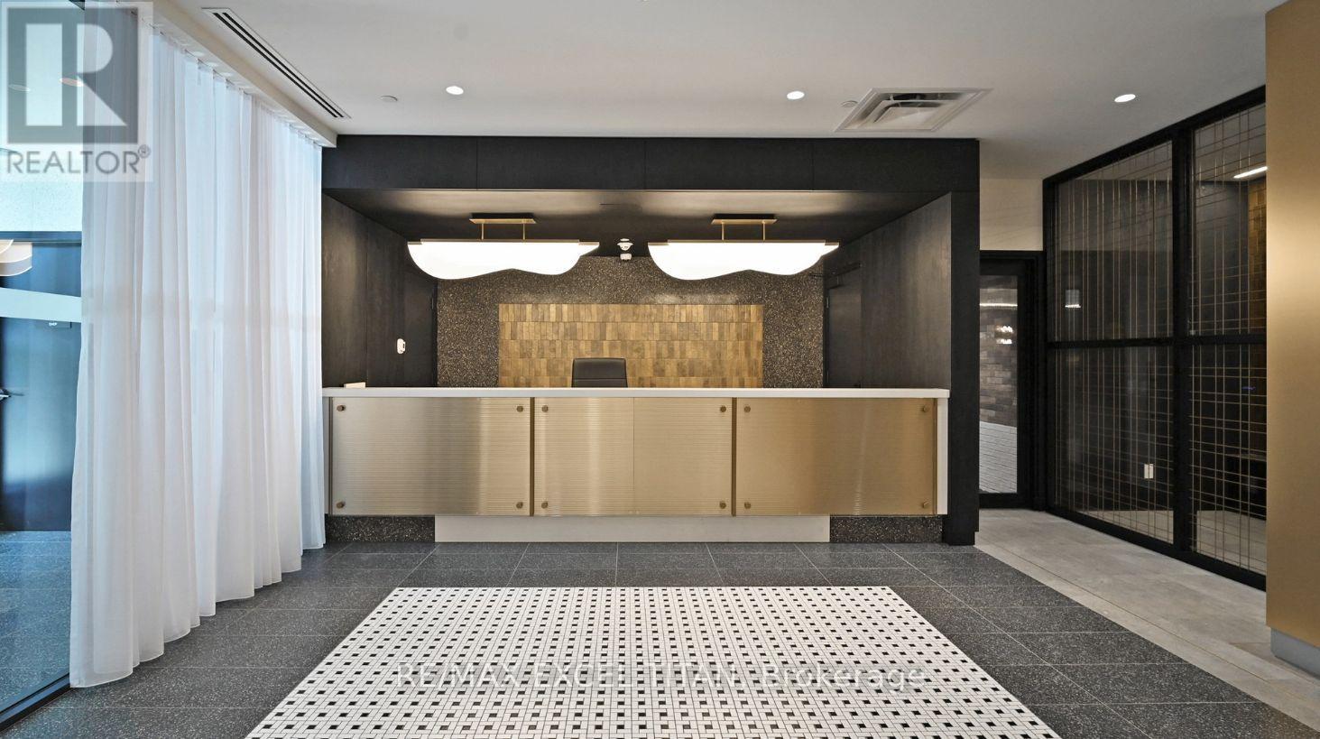 #416 5 LAKEVIEW AVENUE - 3