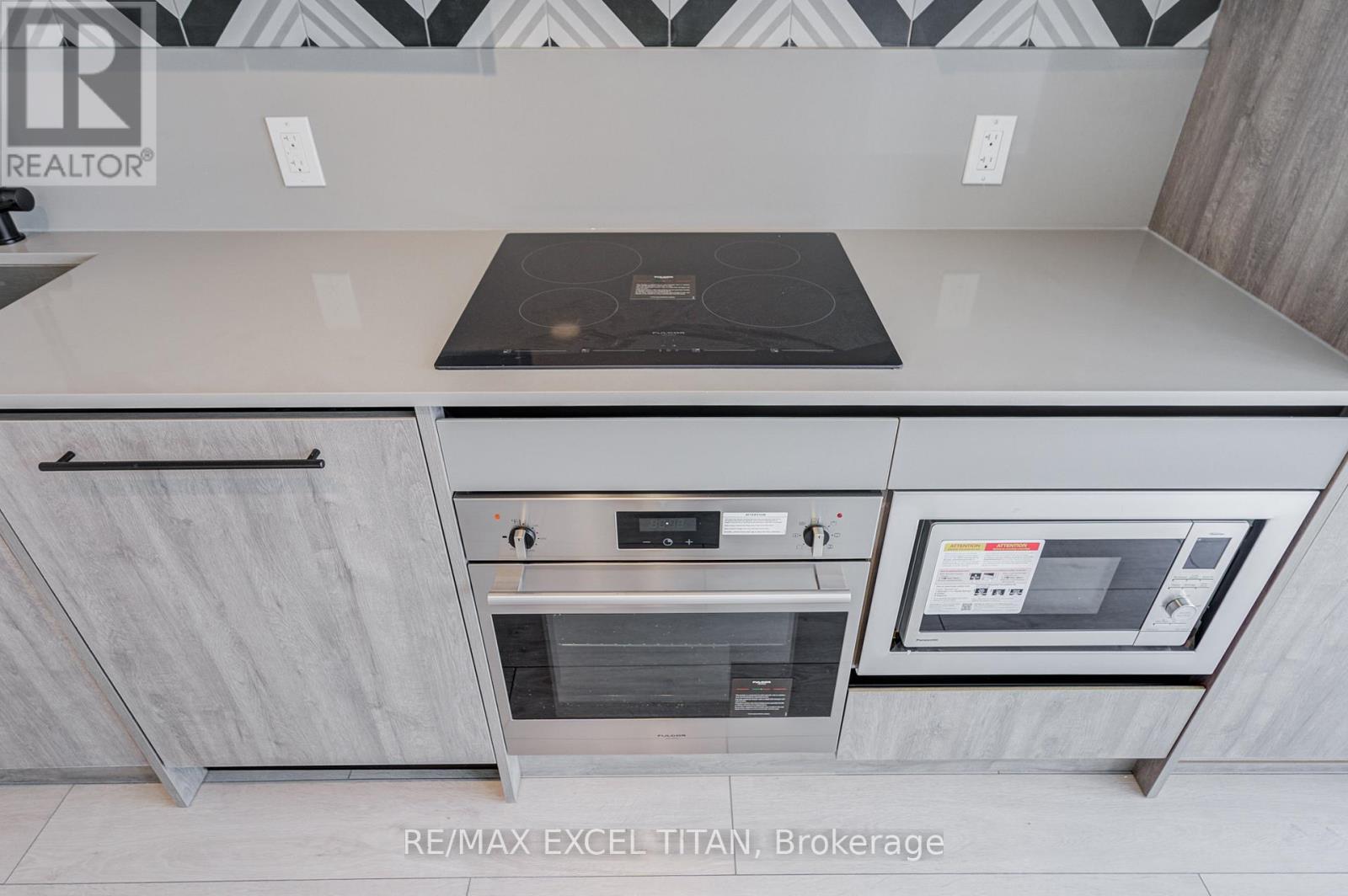 #416 5 LAKEVIEW AVENUE - 7