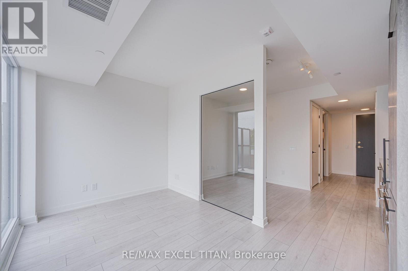 #416 5 LAKEVIEW AVENUE - 8