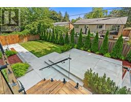 27 Berkinshaw Crescent, Toronto, ON M3B2T1 Photo 50
