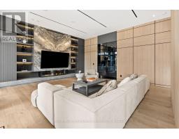 Family room - 27 Berkinshaw Crescent, Toronto, ON M3B2T1 Photo 6