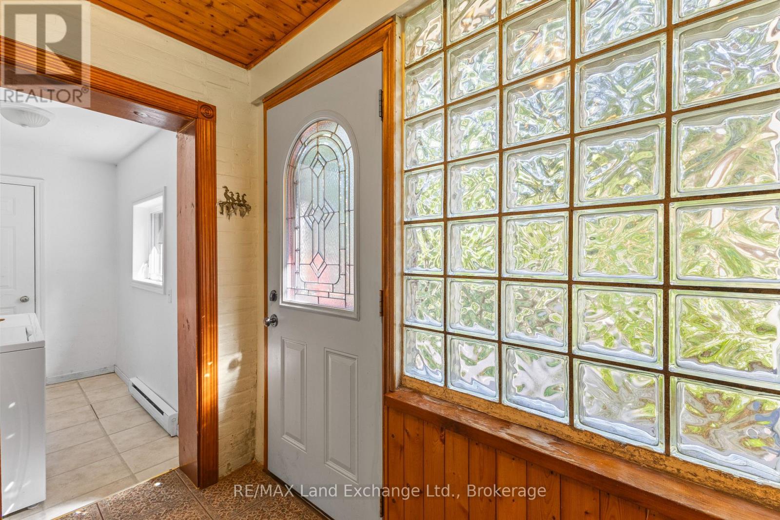583 ELGIN STREET - 21