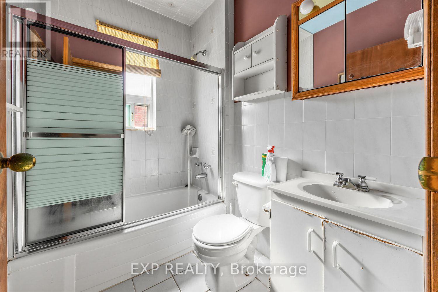 511 CARLAW AVENUE - 14