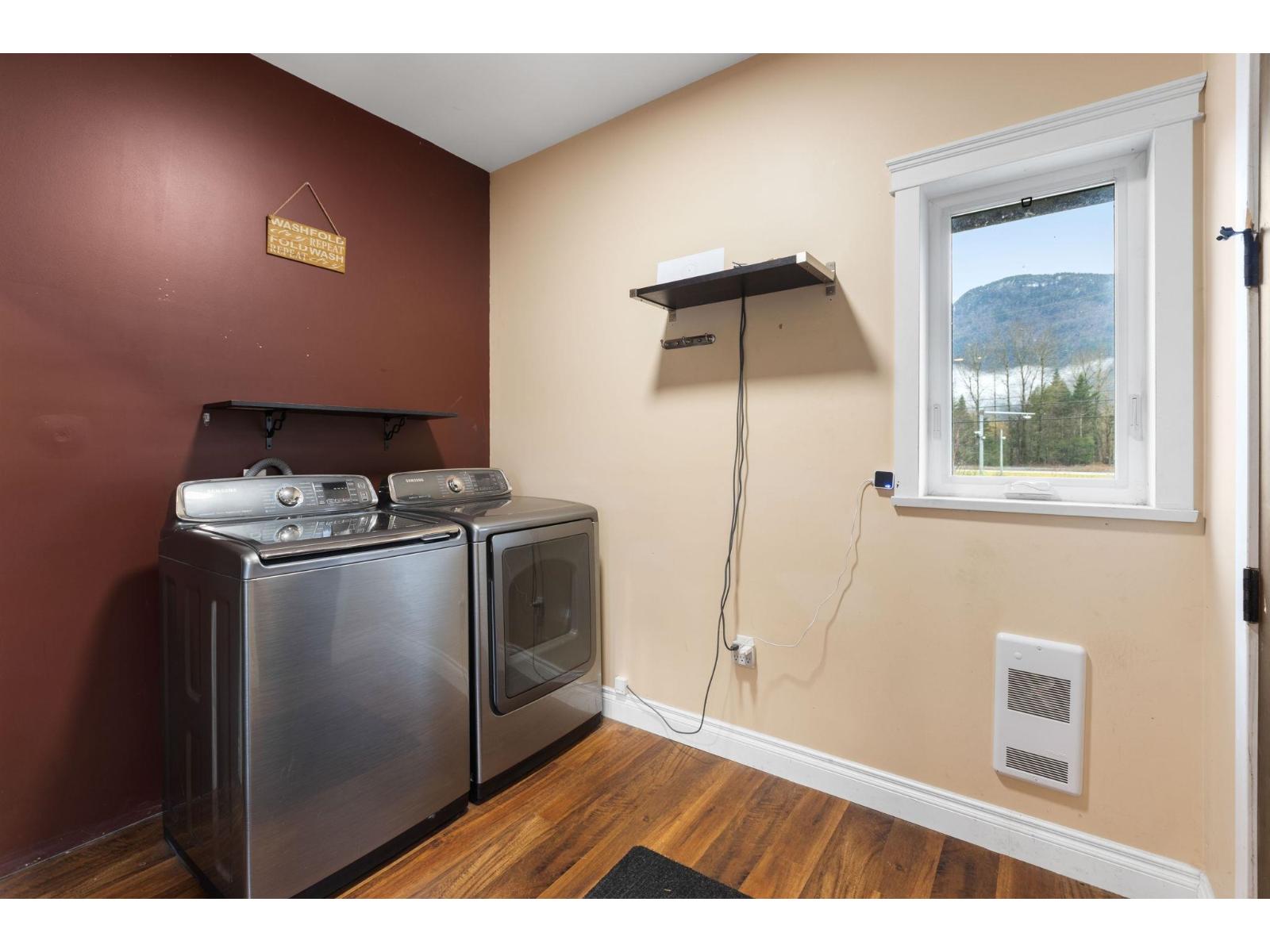 Photo of 58560 TRANS CANADA HIGHWAY, Laidlaw 32