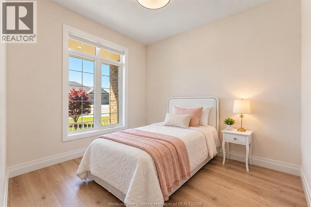 2 DELFT COURT - 16