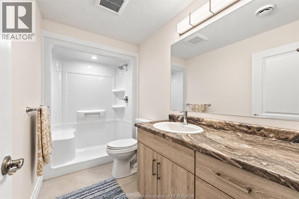 2 DELFT COURT - 22