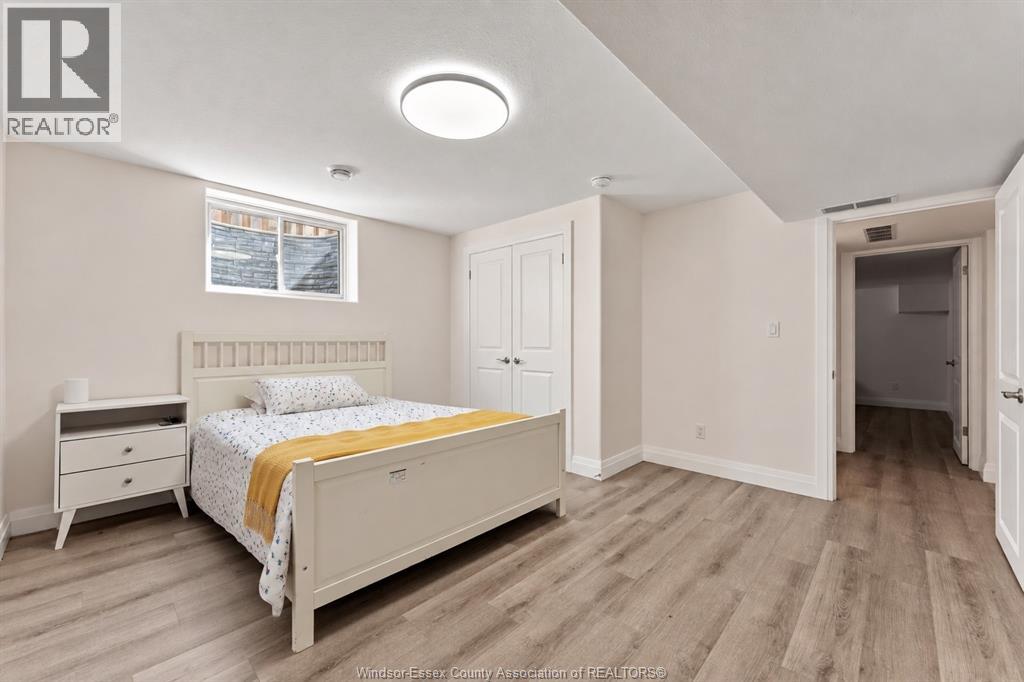 2 DELFT COURT - Image 21