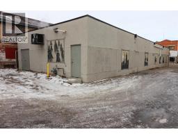 649 3 Street SE, Medicine Hat — photo 25