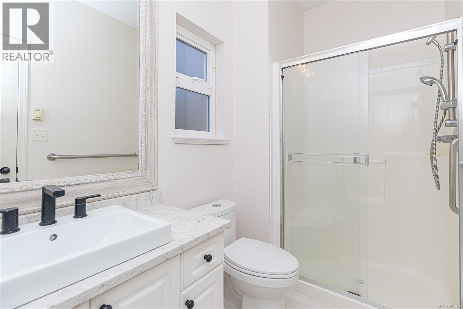 7968 Polo Park Cres - Image 39