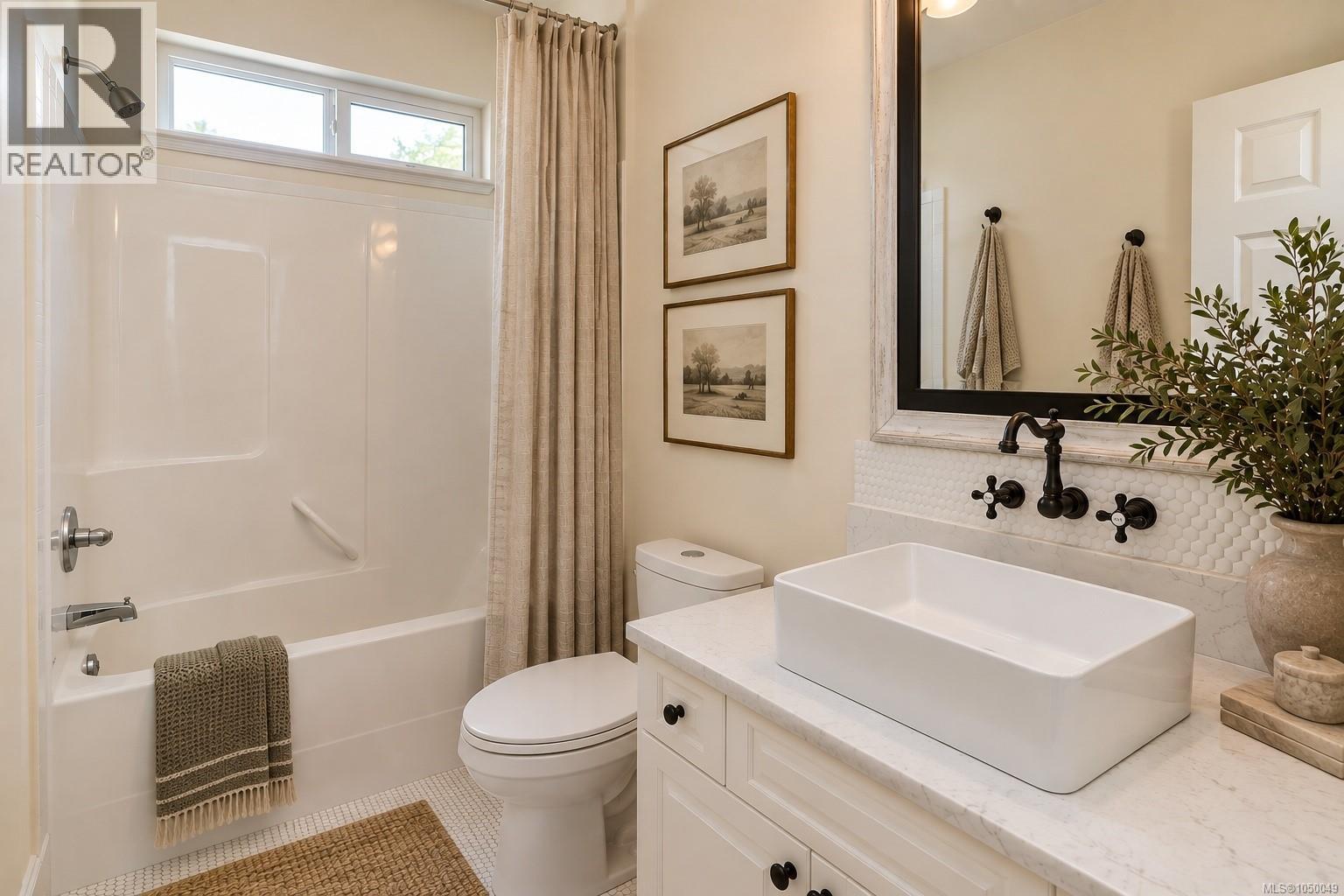 7968 Polo Park Cres - 48