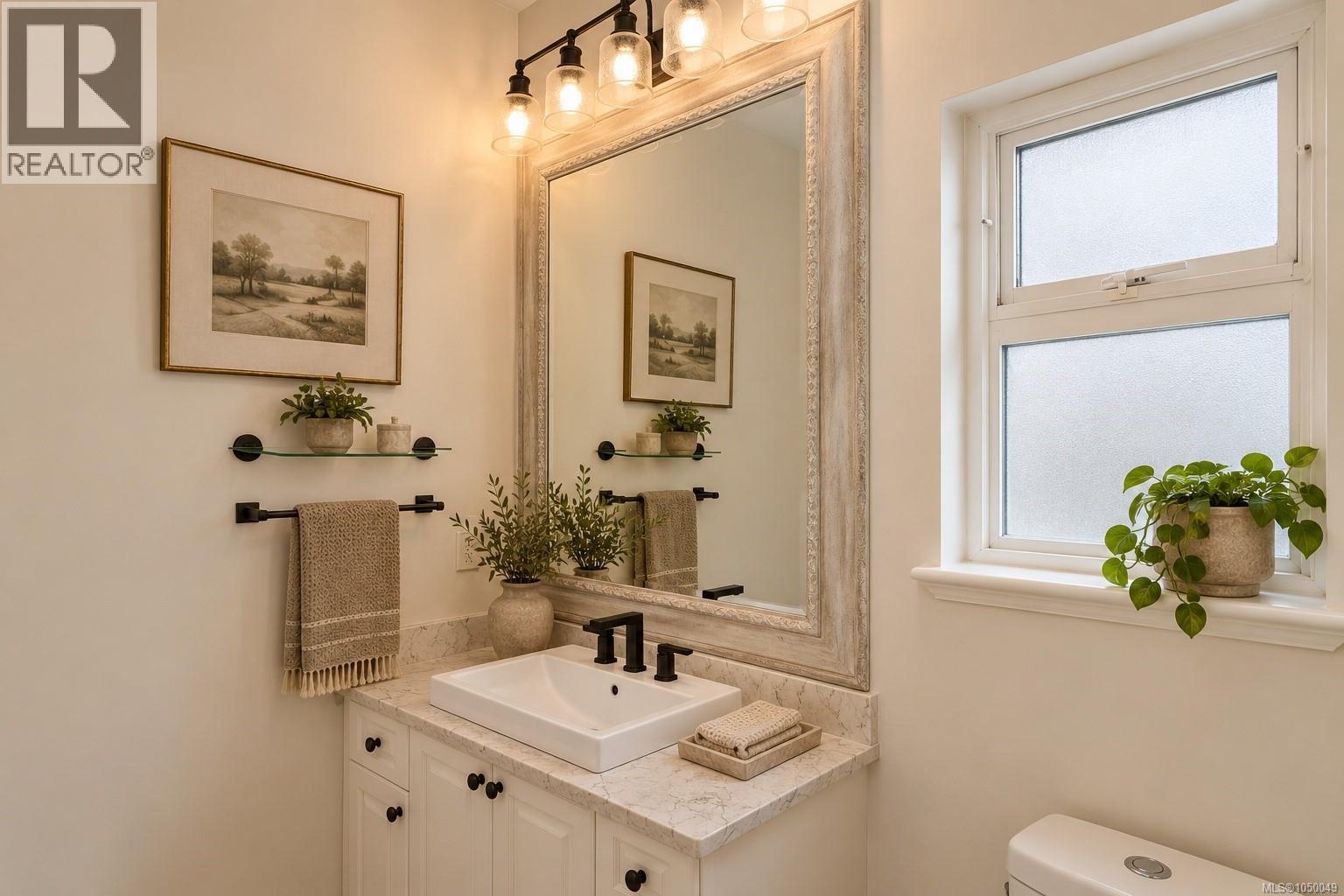 7968 Polo Park Cres - 38