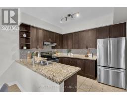 27 Blackbird Crescent, Richmond Hill, ON L4E4B2 Photo 13