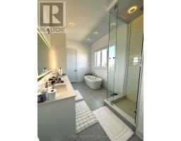 30 Mapleton Street, Richmond Hill, ON L4E1N1 Photo 10