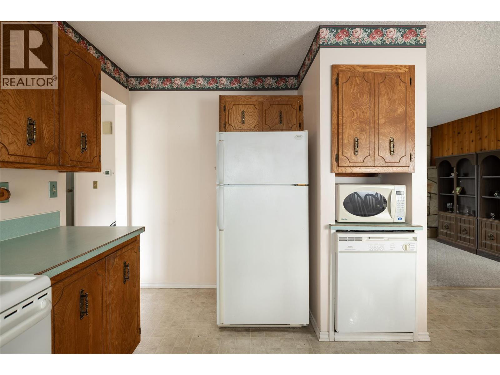 6689 Apollo Road - 12