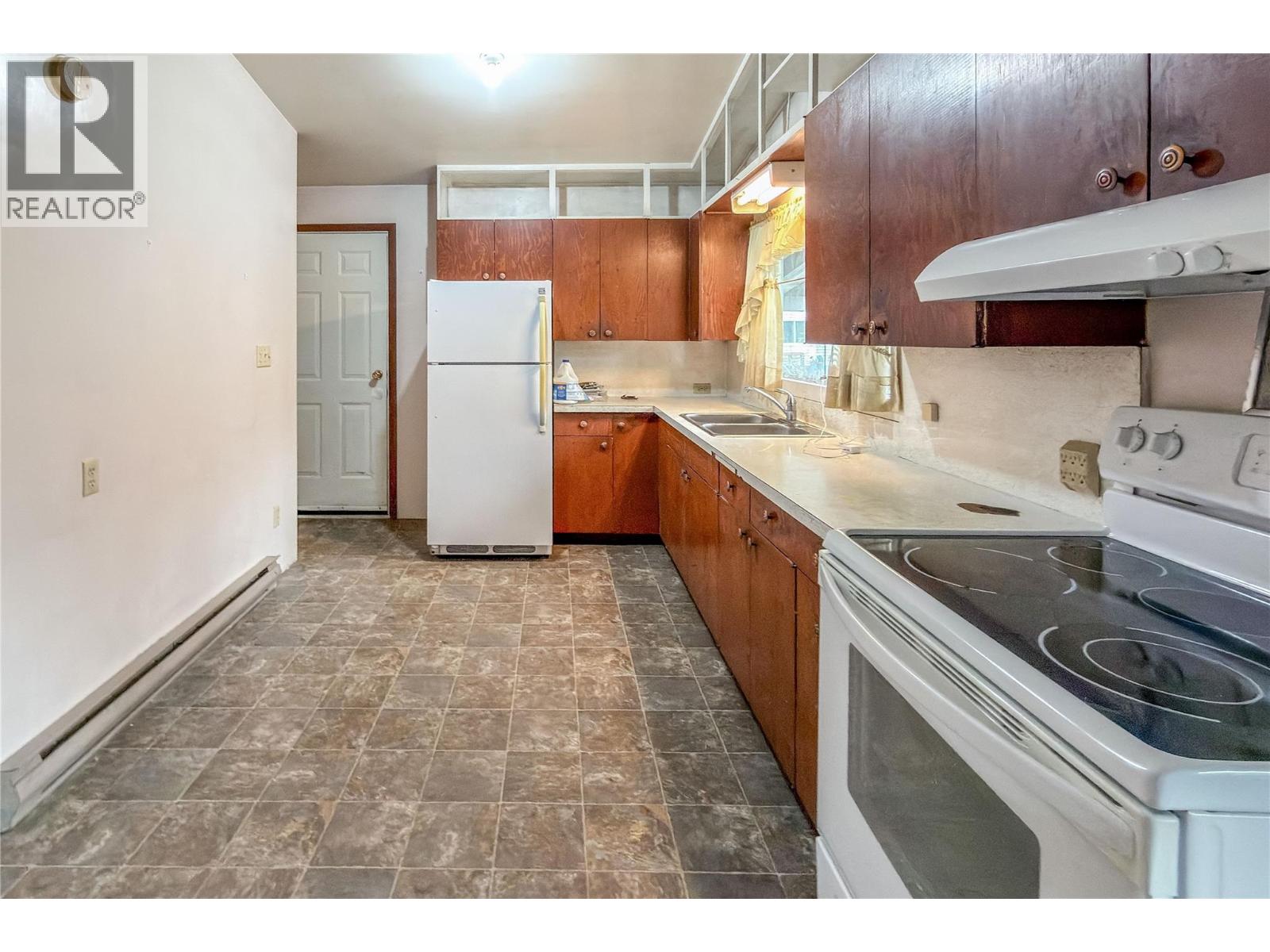 909 Ryter Road W - Image 4