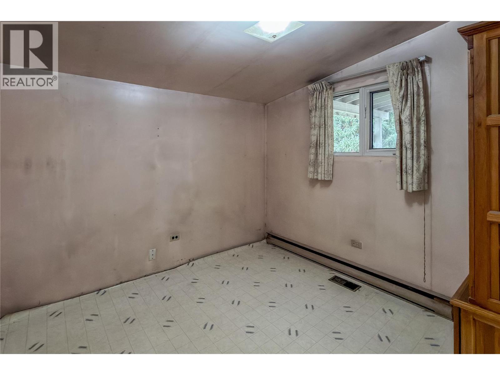 909 Ryter Road W - Image 9