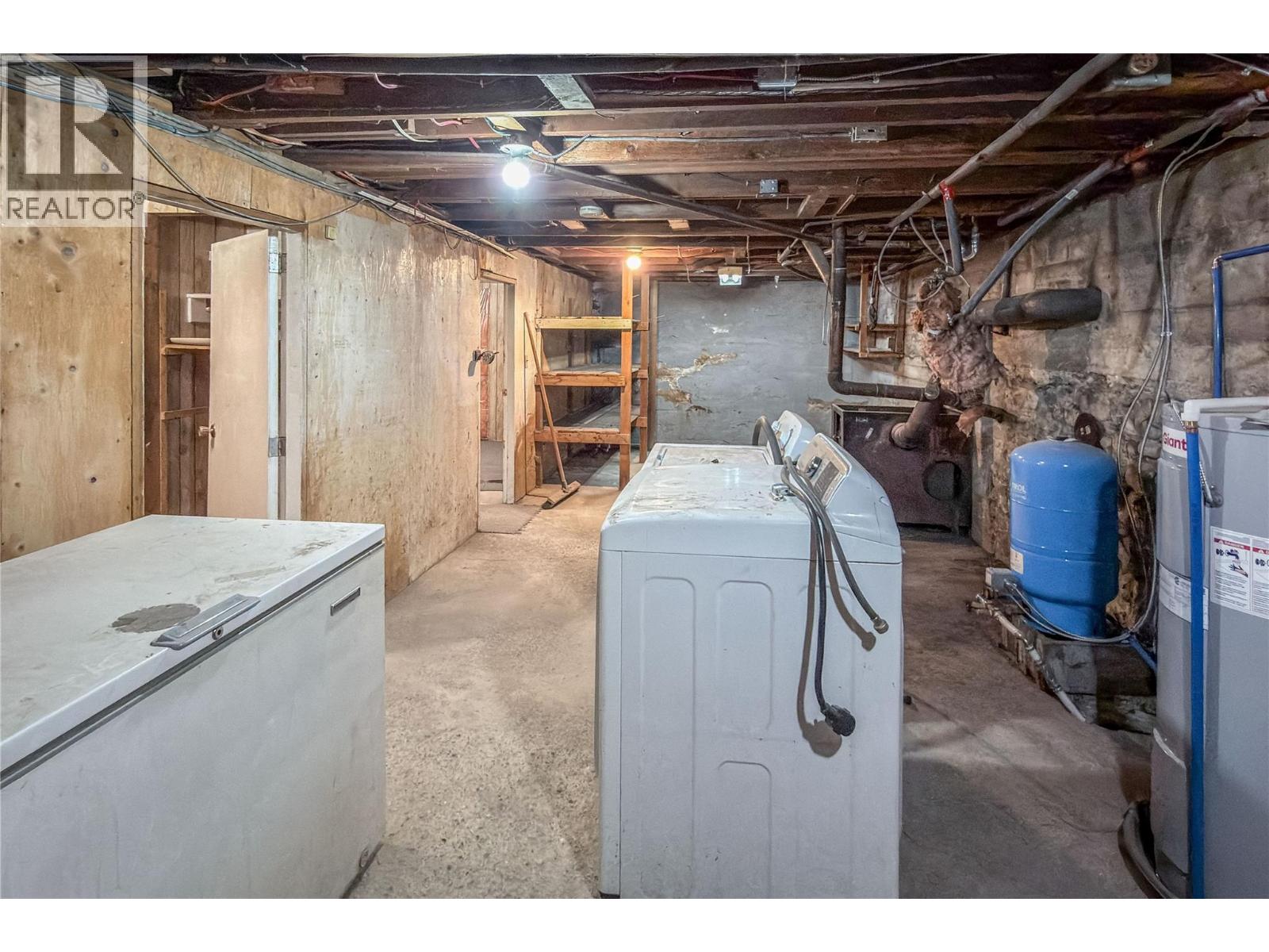 909 Ryter Road W - 14