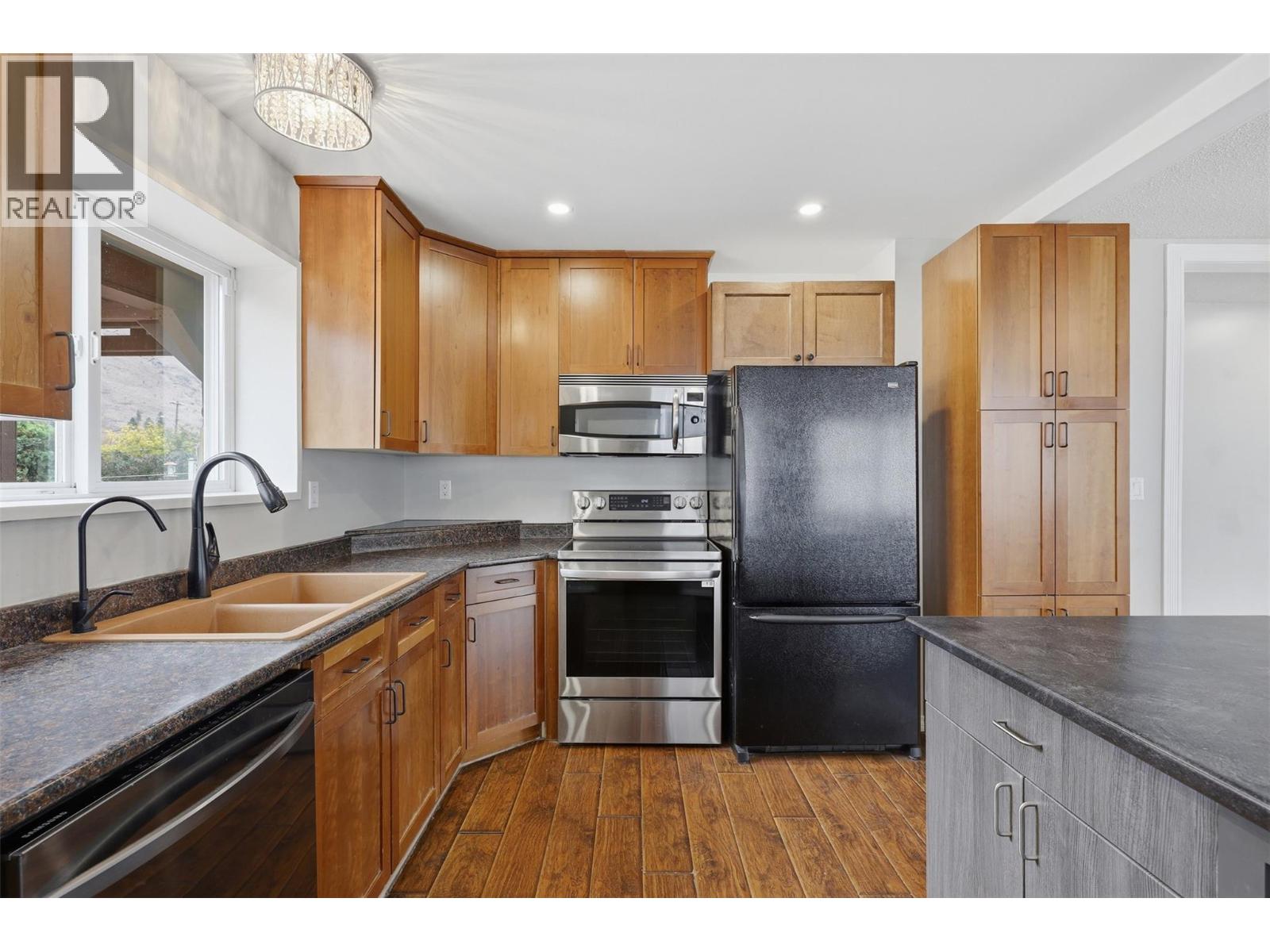 4568 CAMMERAY Drive - 5