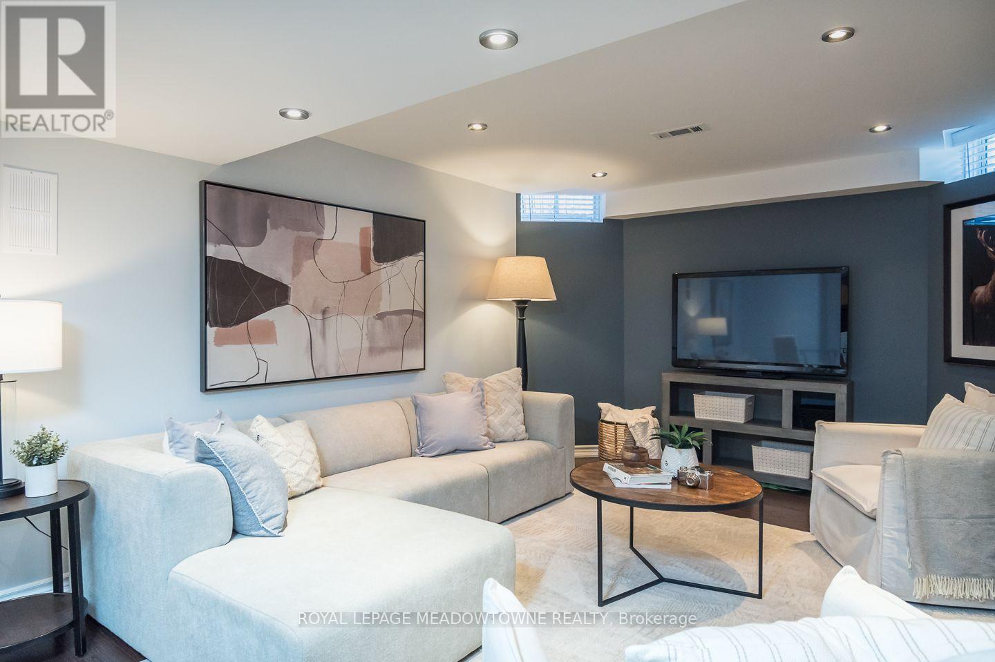 1319 WELLER CROSS - Image 32