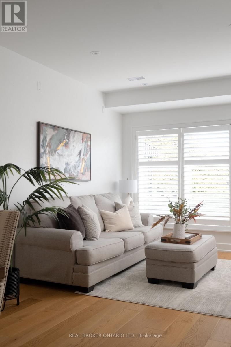 1633 CORAM CRESCENT - 5