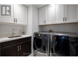 1633 Coram Crescent, Mississauga, ON L4X1L1 Photo 38