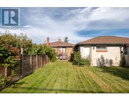 1633 Coram Crescent, Mississauga, ON L4X1L1 Photo 48