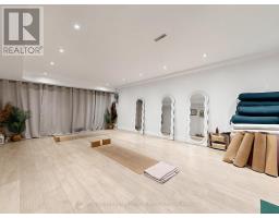 2233 Dundas Street W, Toronto, ON M6R1X6 Photo 22