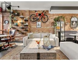 2233 Dundas Street W, Toronto, ON M6R1X6 Photo 7
