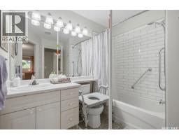 104 280 Heritage Way, Saskatoon, SK S7H5R2 Photo 16