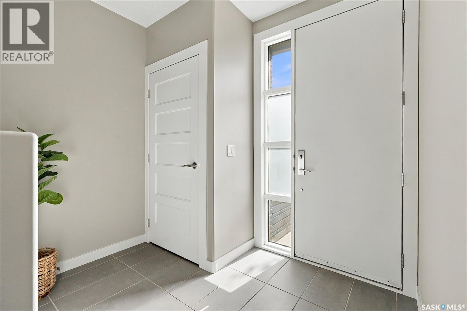 24 103 Willis CRESCENT, Saskatoon — photo 3