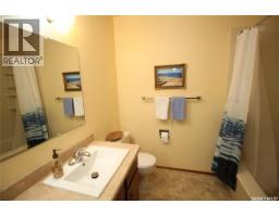 Laundry room - 15 Schwager Crescent, Saskatoon, SK S7H5C1 Photo 14