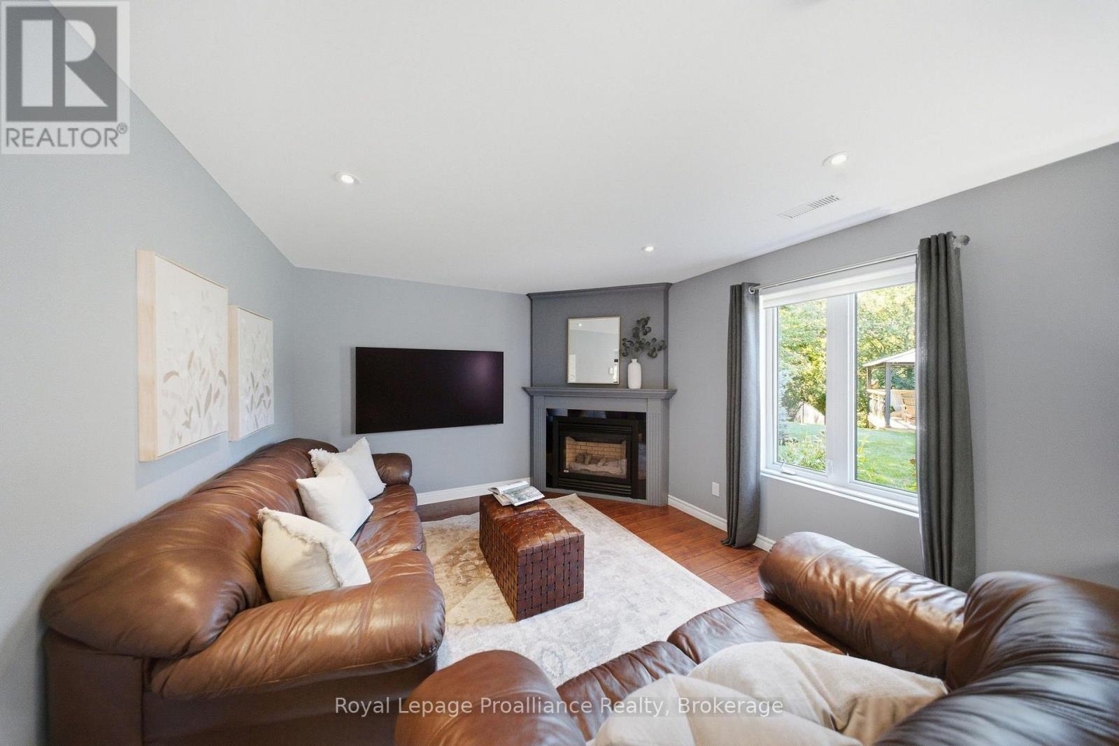 1184 ALDER ROAD - 33