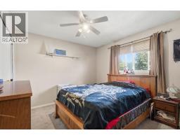 3pc Bathroom - 4420 57 Avenue, Innisfail, AB T4G1K9 Photo 15