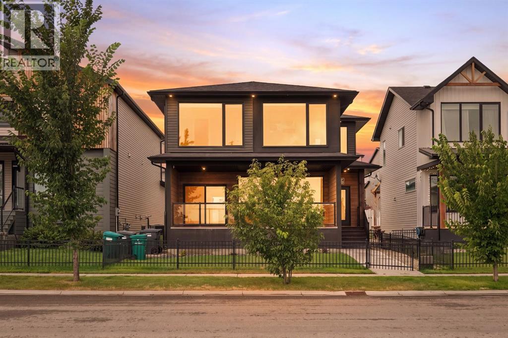 Property for sale at 304 Grassland Boulevard W