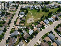 4420 57 Avenue, Innisfail, AB T4G1K9 Photo 35