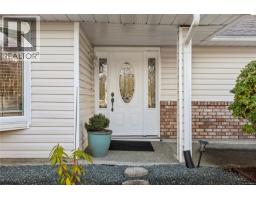 521 Birch Ave, Qualicum Beach, BC V9K1K4 Photo 26